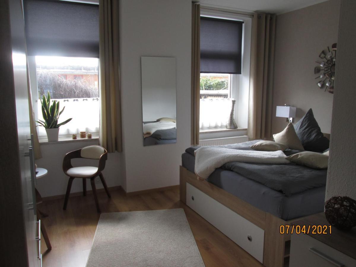 Zentrale-Ruhige Ferienwohnung Reichenbach im Vogtland Exterior foto