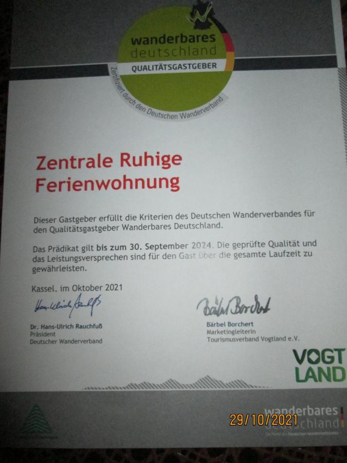 Zentrale-Ruhige Ferienwohnung Reichenbach im Vogtland Exterior foto
